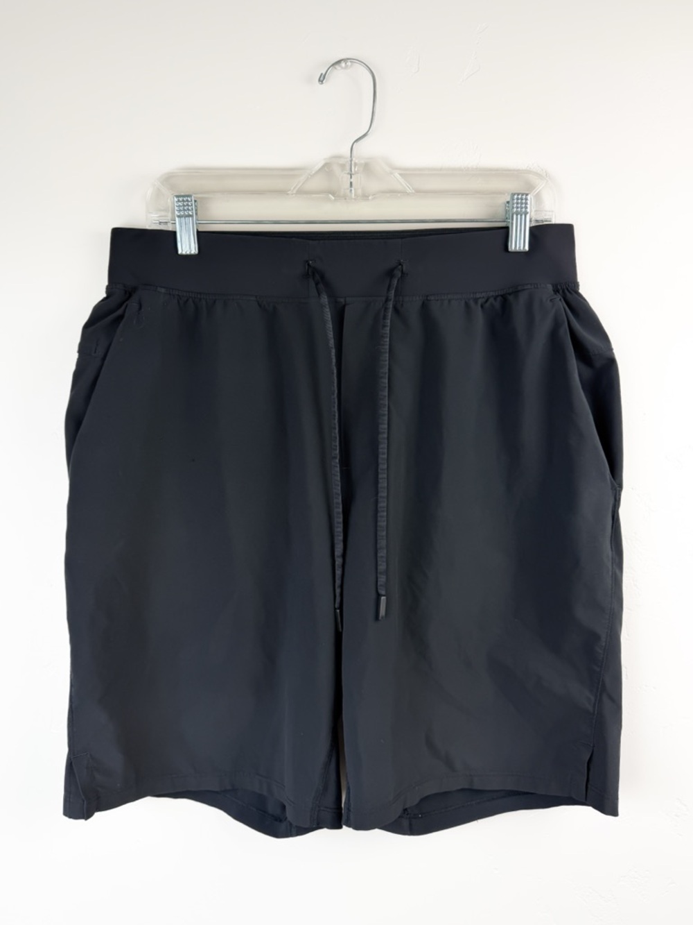 Lululemon Black Drawstring Training Shorts Men’s Medium